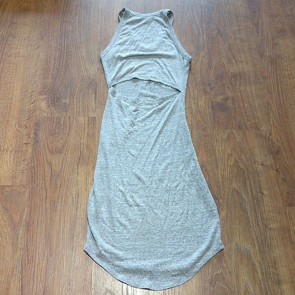 Aritzia - Wilfred Free "Yasmin" Cutout Midi Dress - Picture 4 of 4